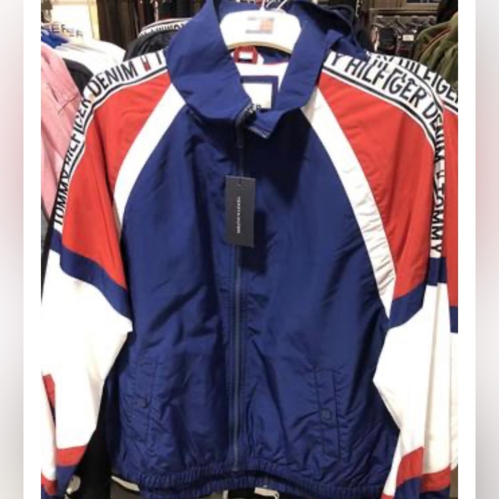 Tommy Hilfiger mens size medium windbreaker jacket